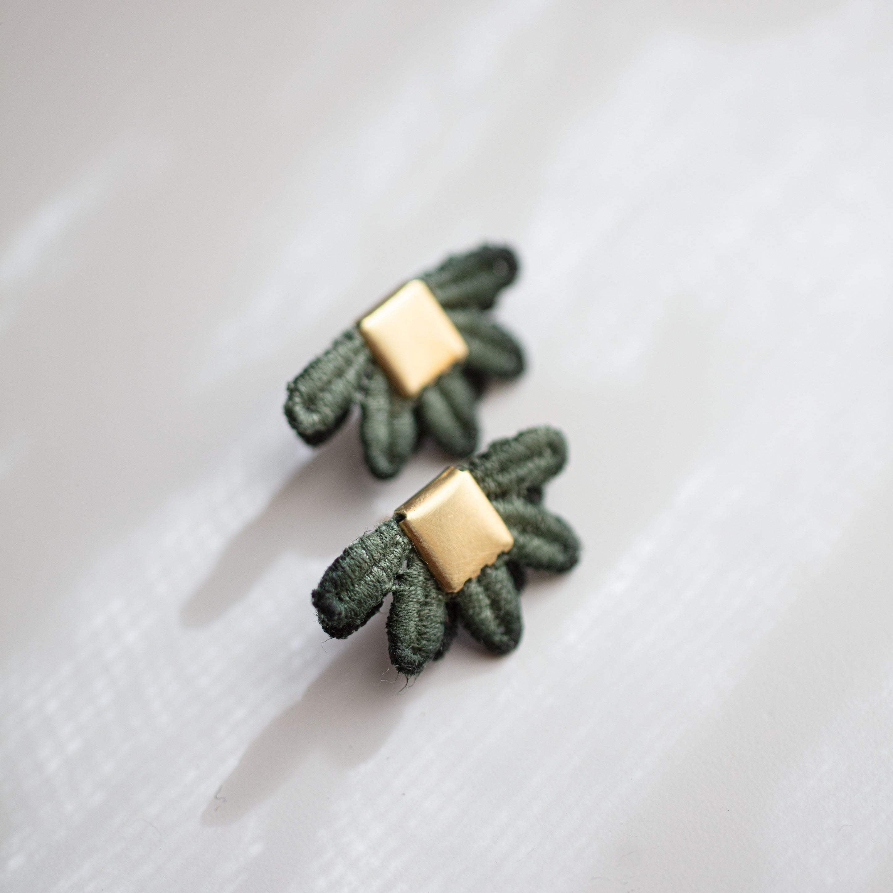 LarreaEarringsDarkMoss ArmyGreen 1