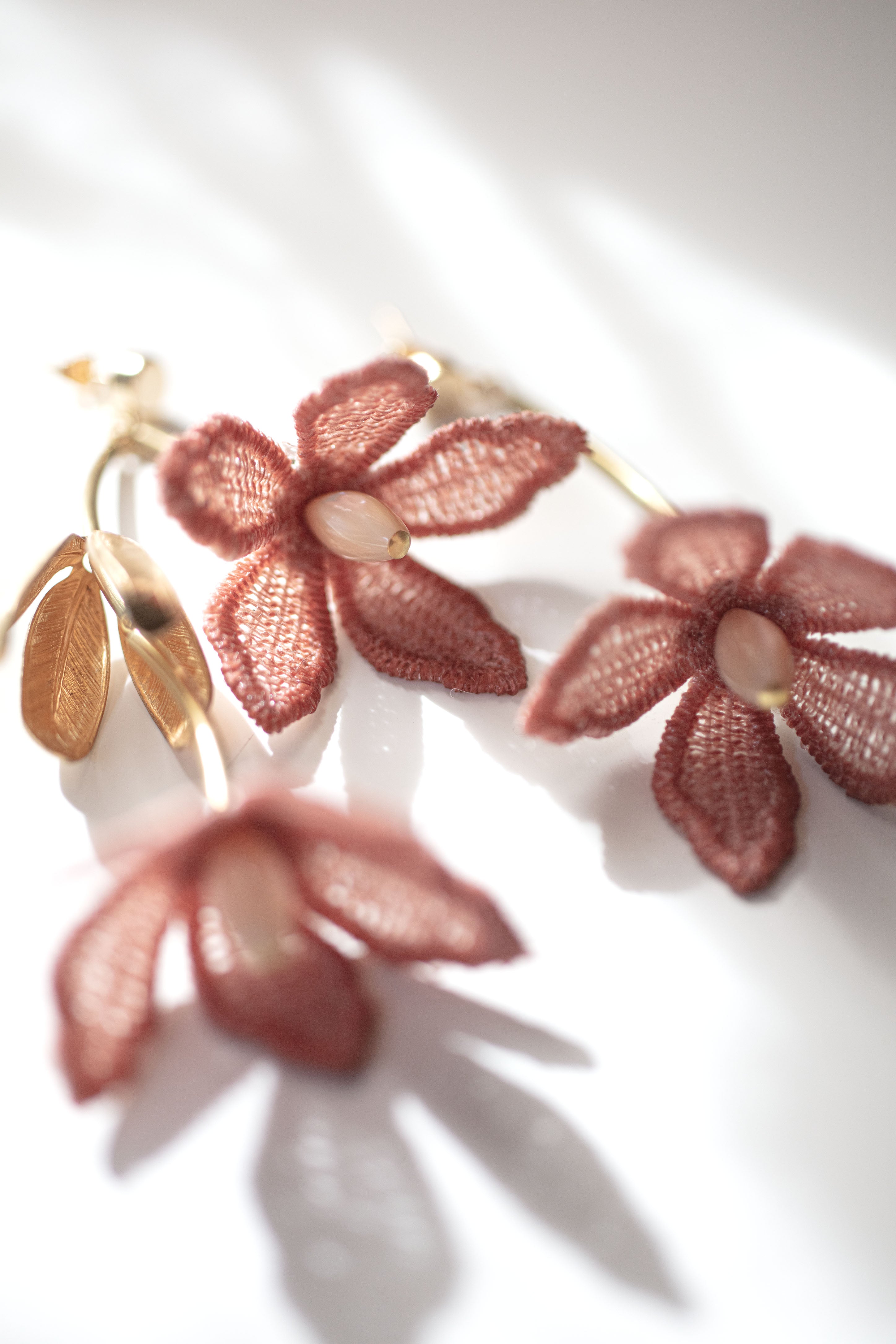 Tiaré Earrings: Desert Rose