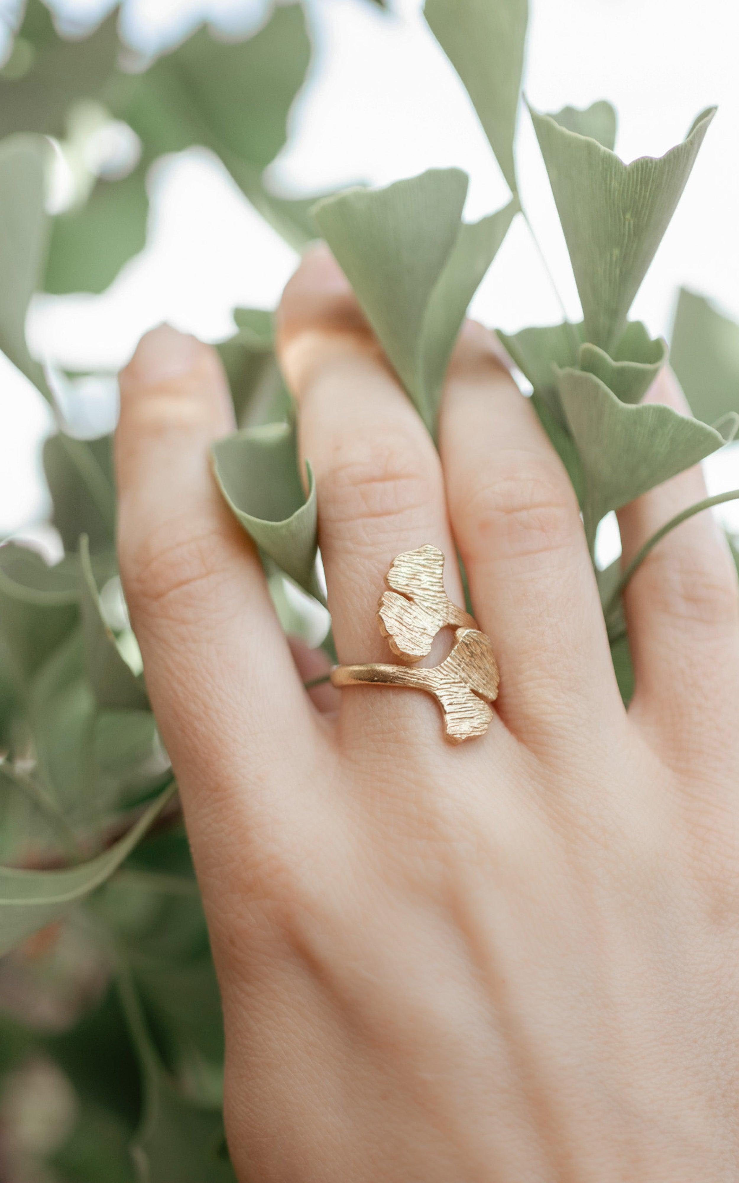 Ginko Leaves Ring