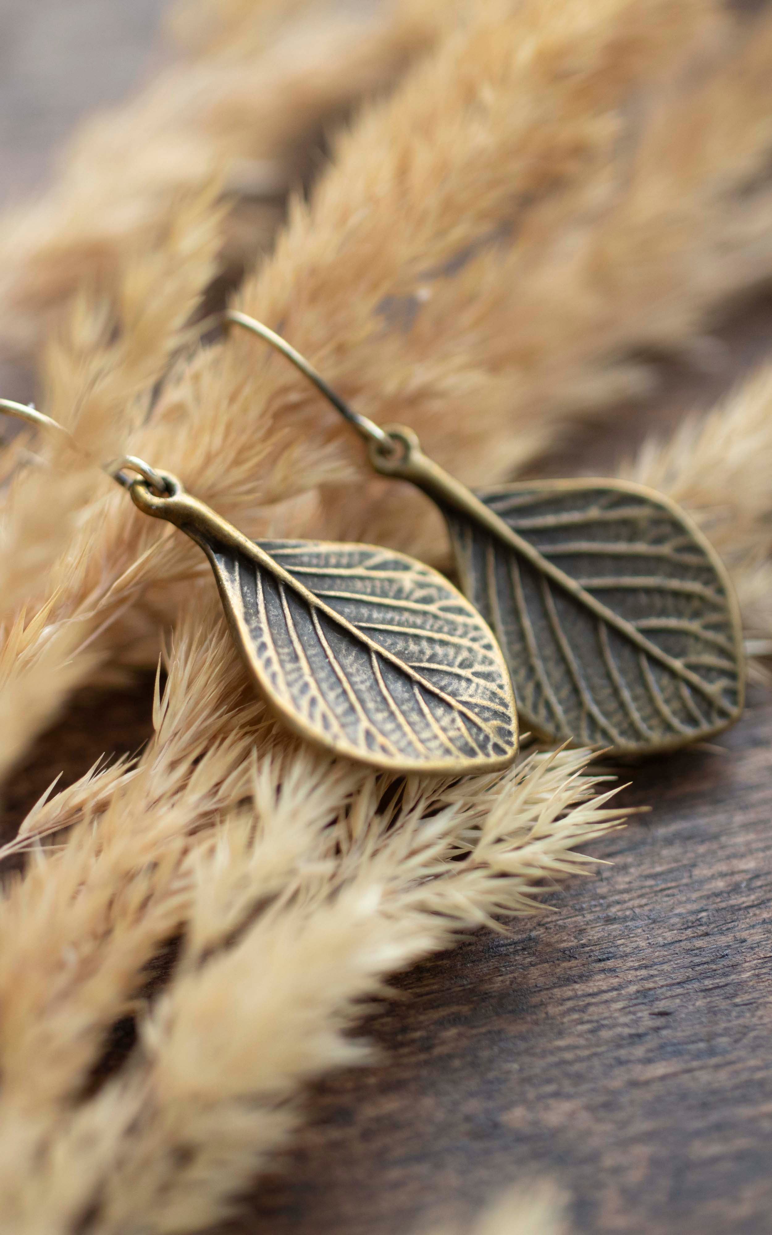 Simple Autumn Leaves
